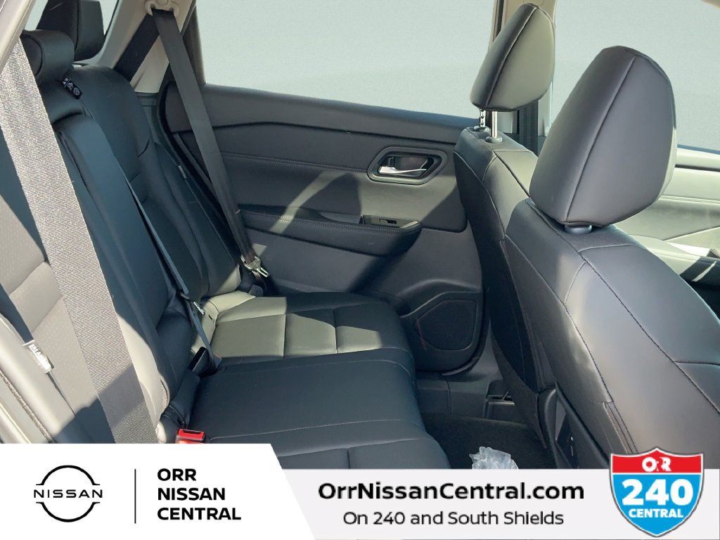 New 2027 Nissan Rogue Dark Armor FWD image 12