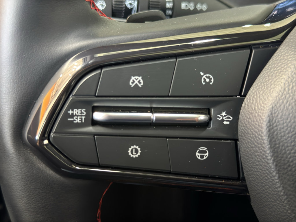 Used 2026 Chevrolet Traverse RS AWD/4WD image 25
