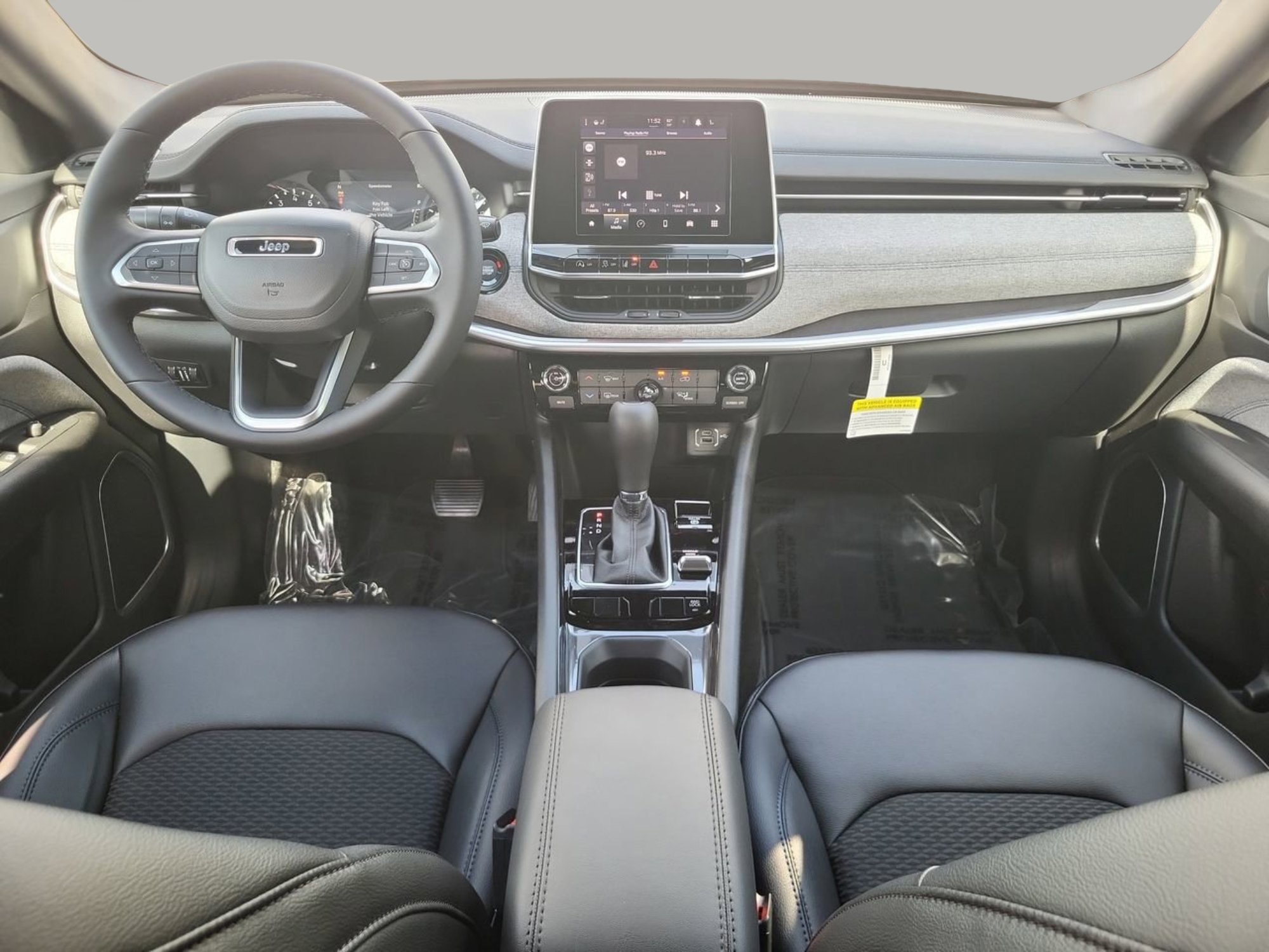 New 2026 Jeep Compass Latitude image 11