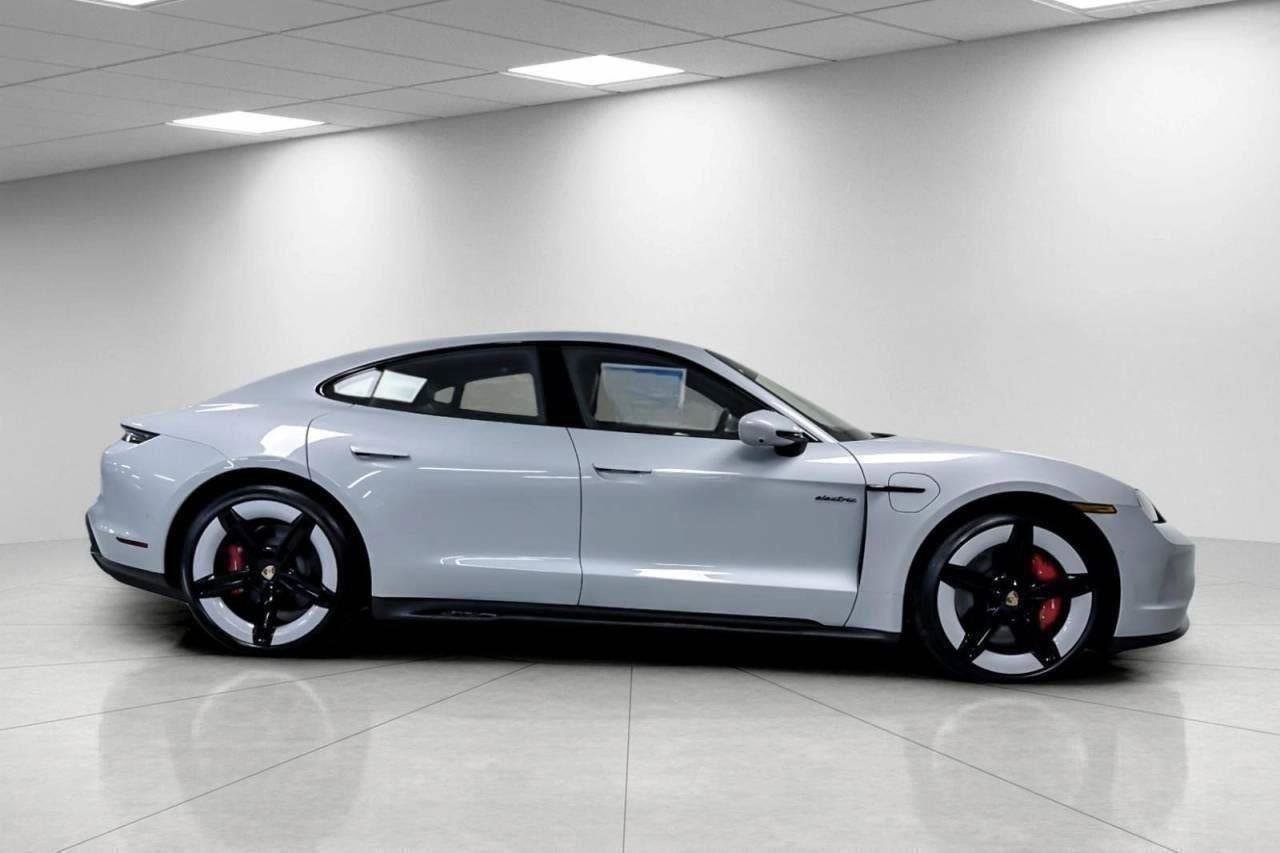 New 2025 Porsche Taycan GTS image 29