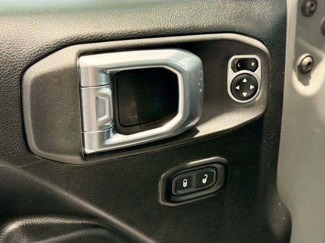 Used 2021 Jeep Wrangler Sport S AWD/4WD image 16