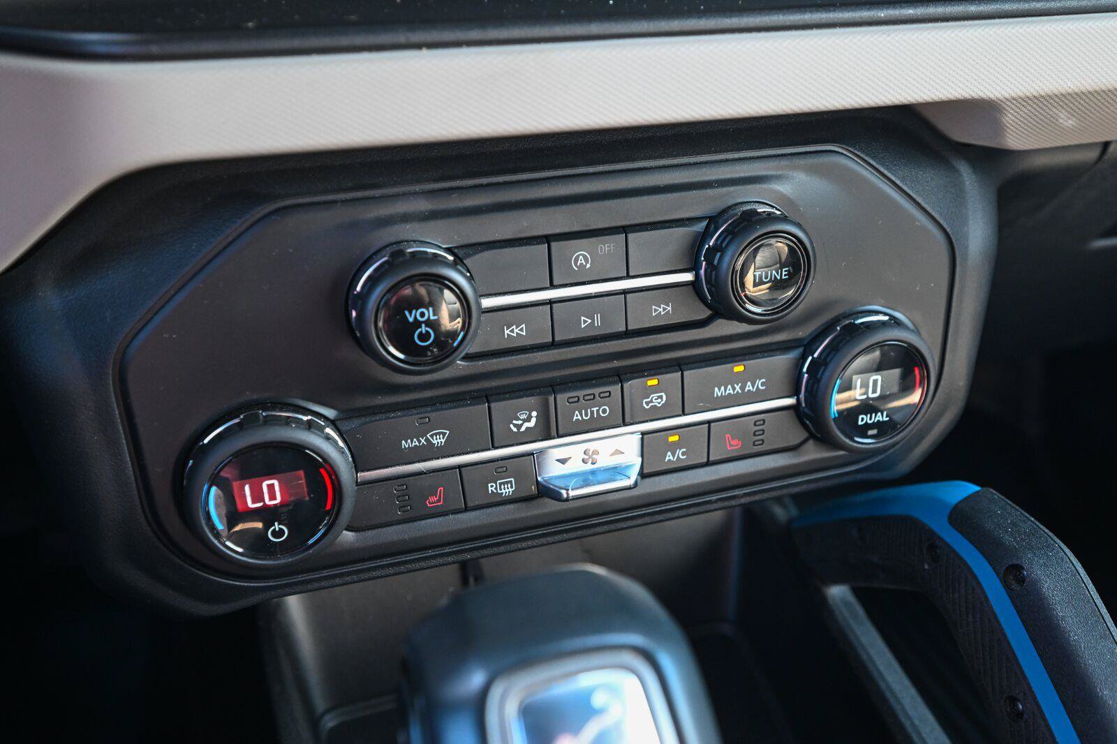 Certified 2021 Ford Bronco Wildtrak AWD/4WD image 32