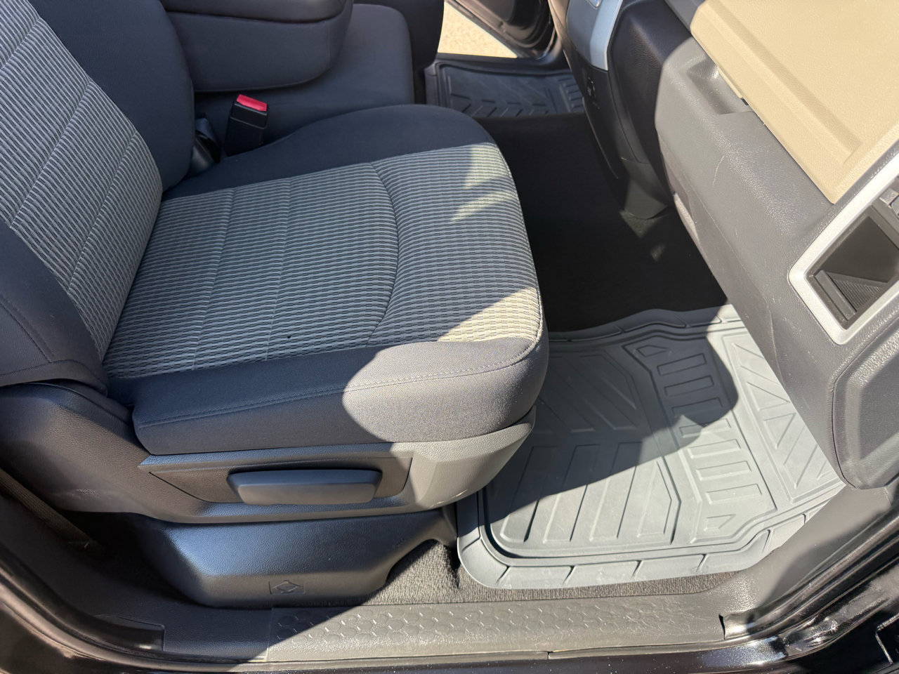 Used 2009 Dodge Ram 1500 Truck SLT image 66