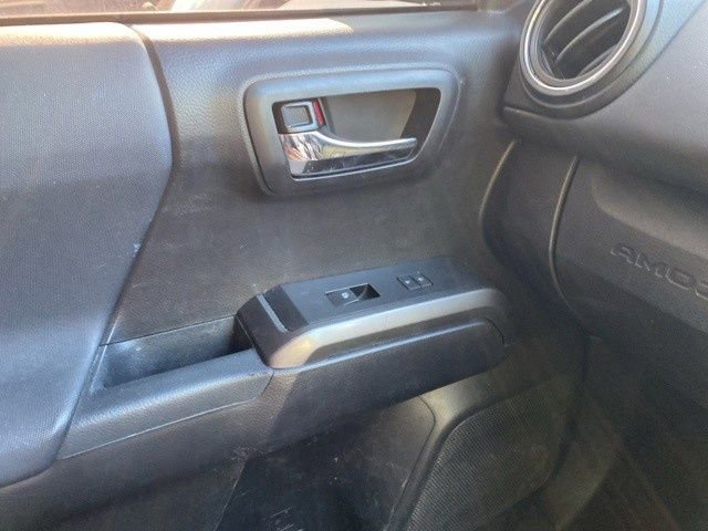 Used 2021 Toyota Tacoma TRD Off-Road w/ Technology Package image 23