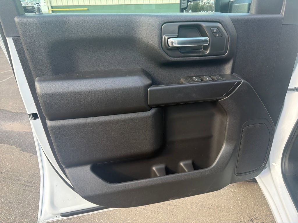 New 2026 GMC Sierra 2500 Pro w/ X31 Off-Road Package image 10