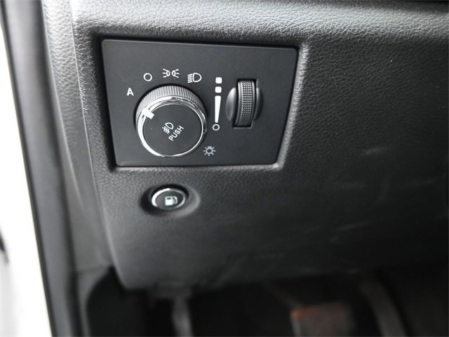 Used 2021 Jeep Grand Cherokee Laredo X image 21