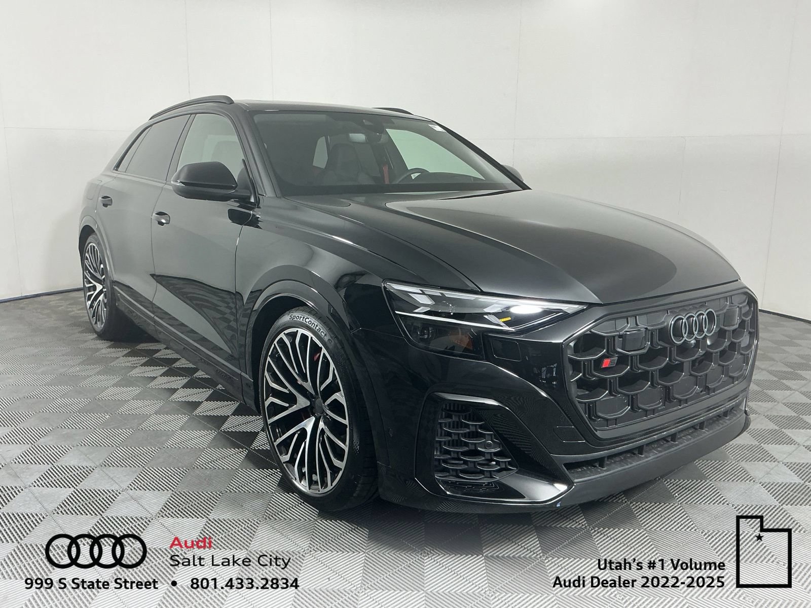 New 2026 Audi SQ8 Prestige AWD/4WD image 1