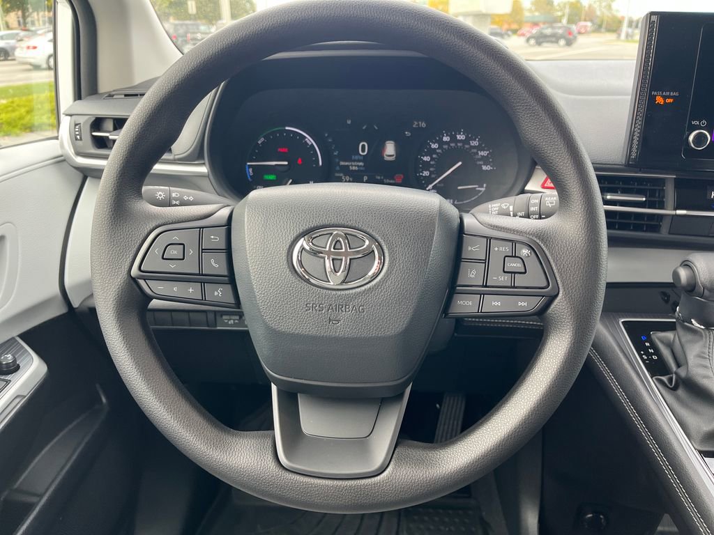 New 2025 Toyota Sienna LE image 15