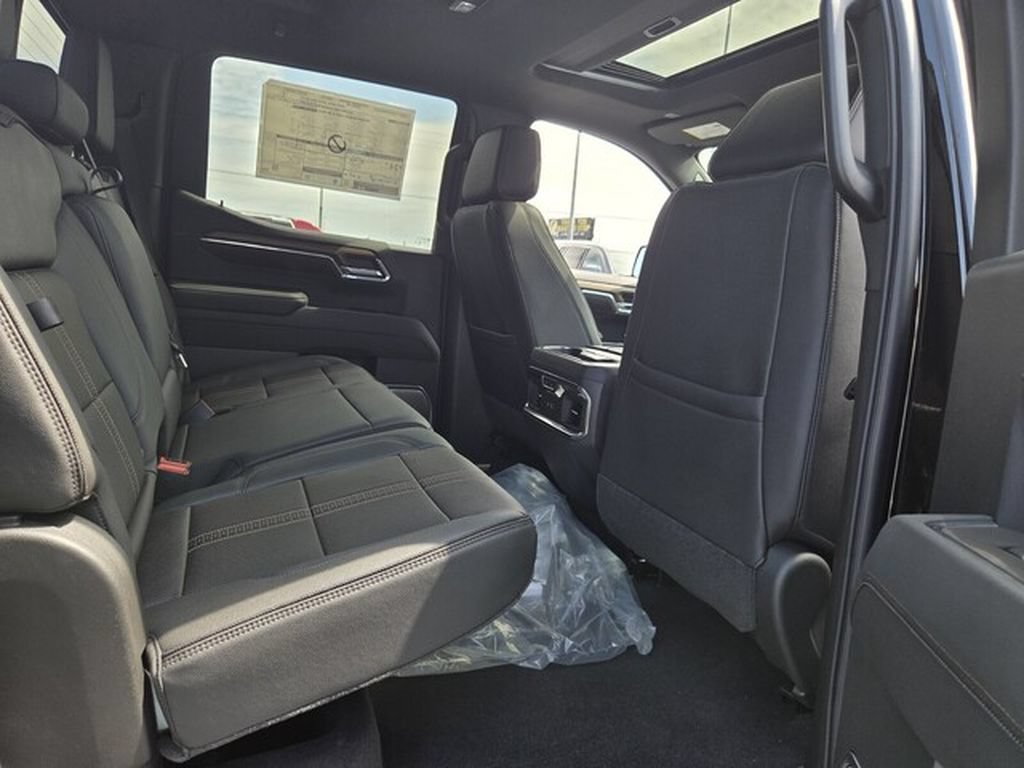 New 2026 Chevrolet Silverado 1500 High Country w/ Technology Package AWD/4WD image 16