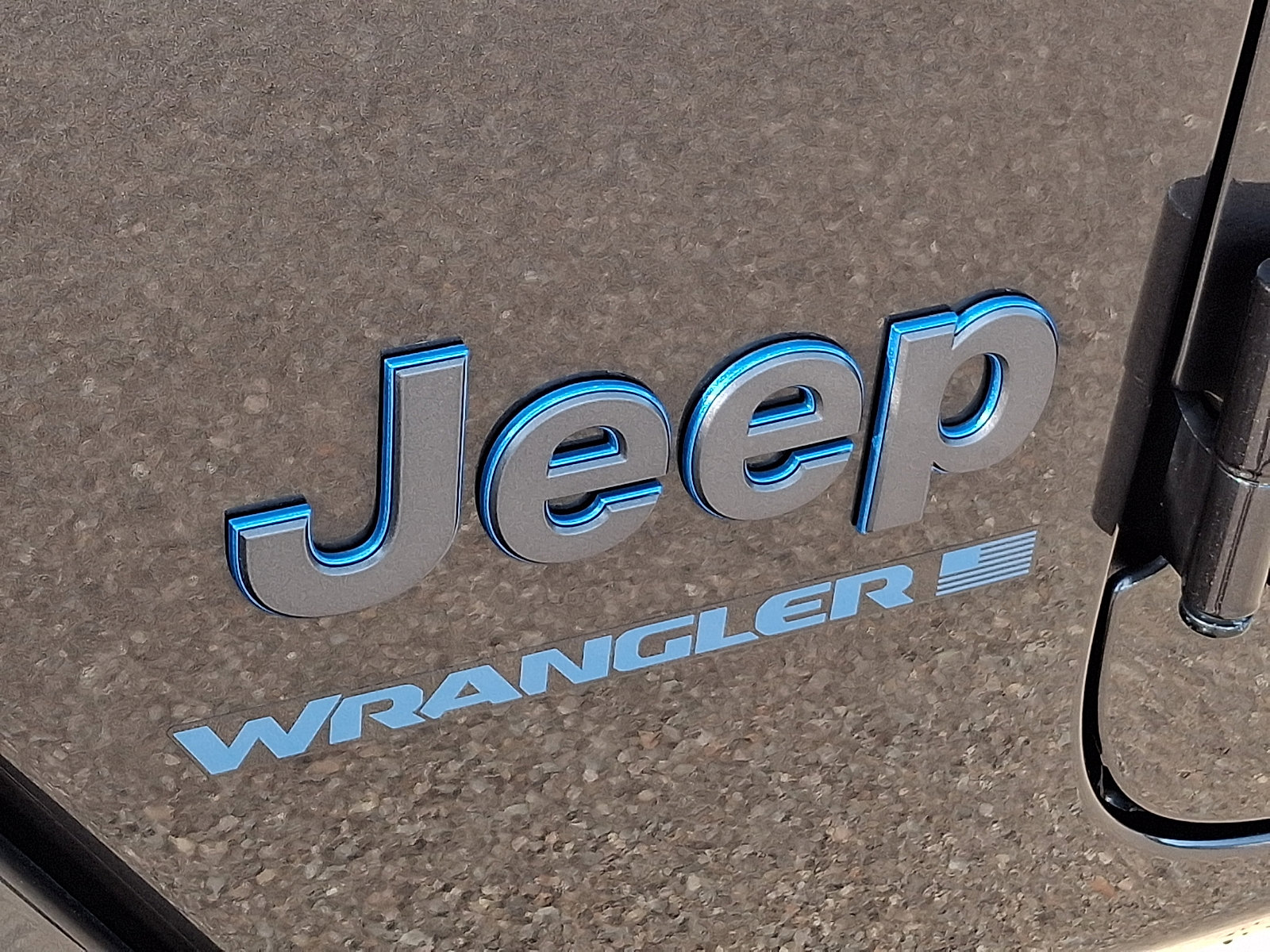 Used 2025 Jeep Wrangler Unlimited Sahara w/ Safety Group AWD/4WD image 29