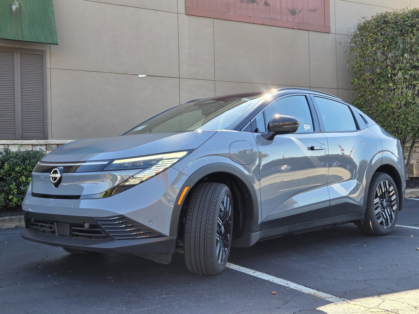 New 2026 Nissan Leaf Platinum+ w/ Cargo Package (Platinum+) FWD image 15