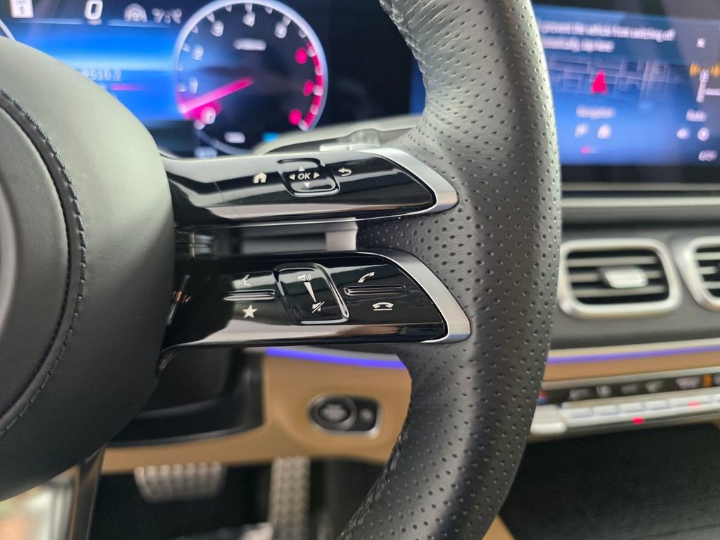 Certified 2025 Mercedes-Benz GLS 450 4MATIC image 22