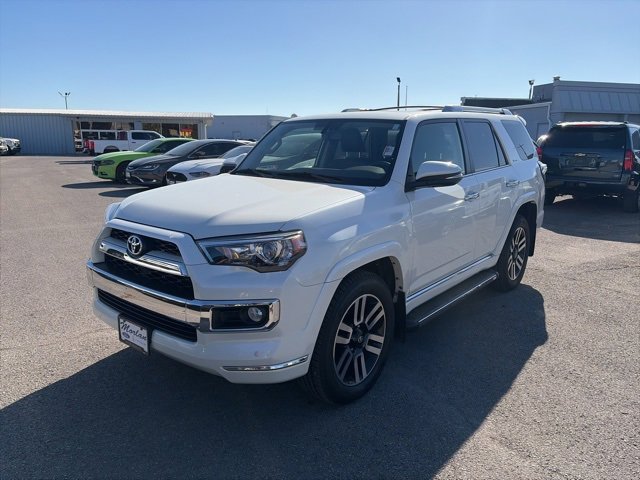 Used 2018 Toyota 4Runner 4WD image 2