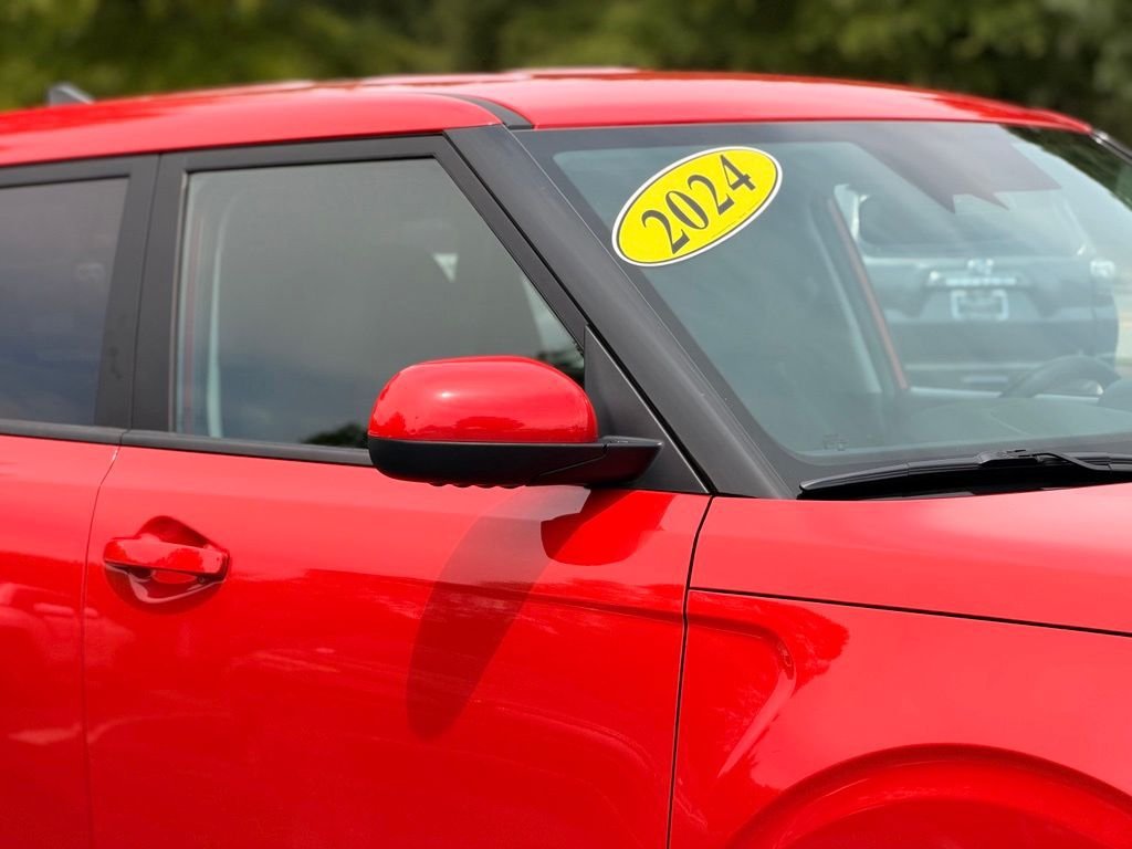 Used 2024 Kia Soul LX w/ Option Group 015 FWD image 8