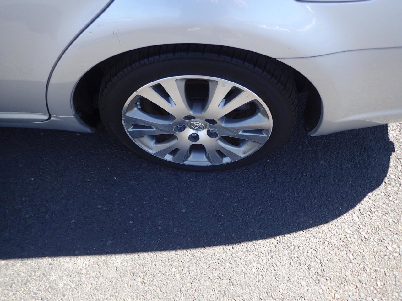 Used 2008 Toyota Avalon Touring FWD image 22