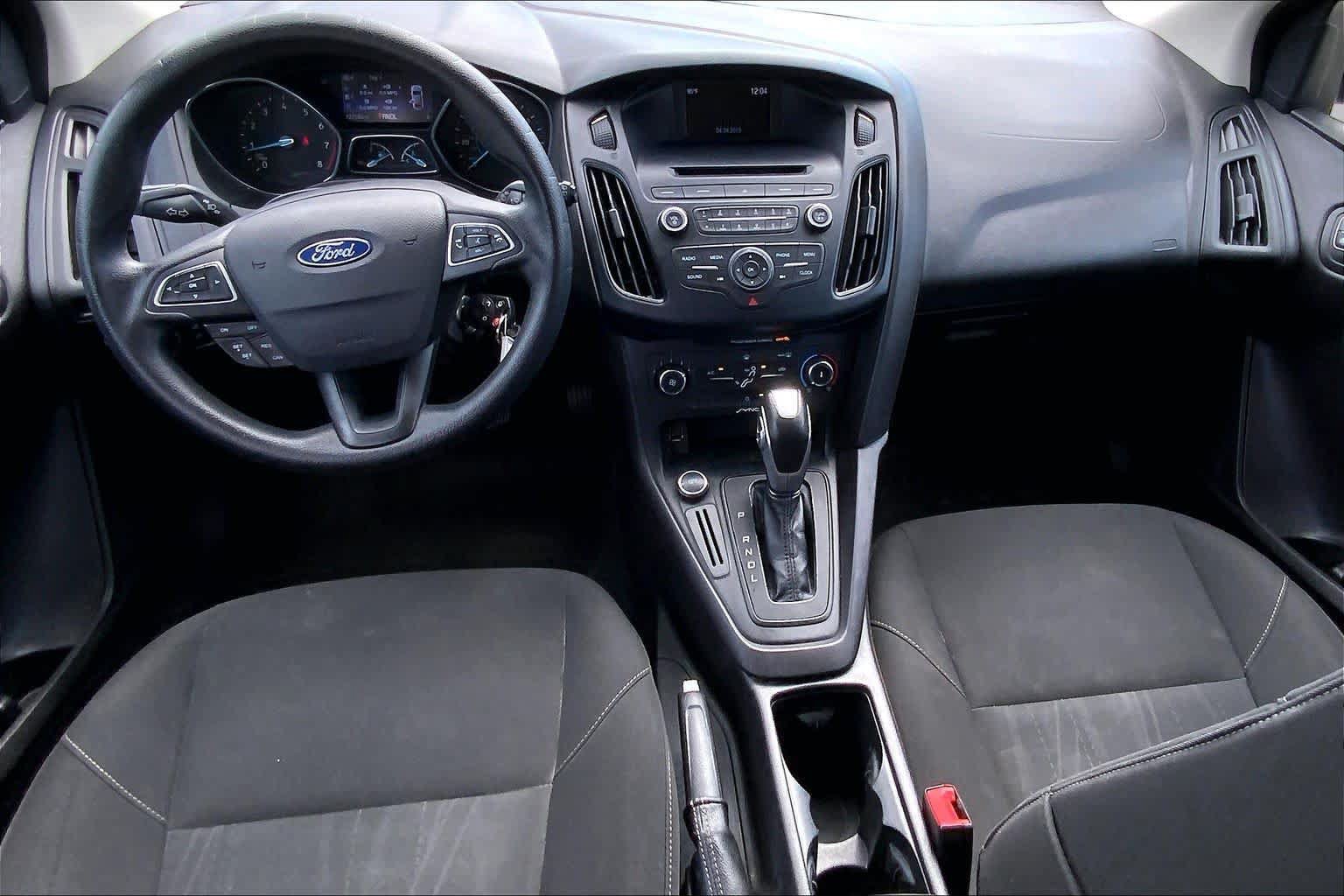Used 2015 Ford Focus SE FWD image 16
