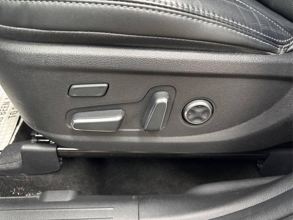 Used 2023 Hyundai Santa Fe Calligraphy image 41