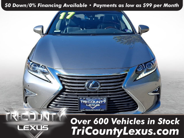 Used 2017 Lexus ES 350 w/ Luxury Package FWD image 2