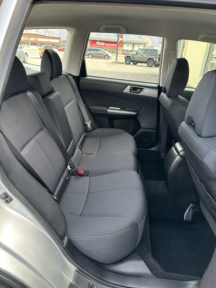 Used 2011 Subaru Forester 2.5X w/ Alloy Wheel Value Pkg image 7