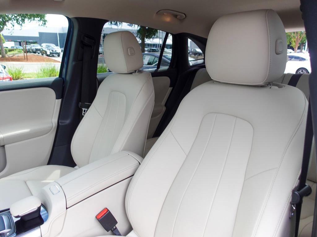 Used 2021 Mercedes-Benz GLA 250 4MATIC image 22