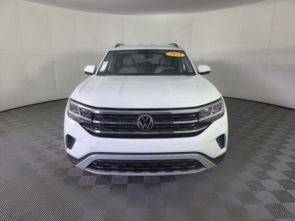 Used 2023 Volkswagen Atlas SE AWD/4WD image 3