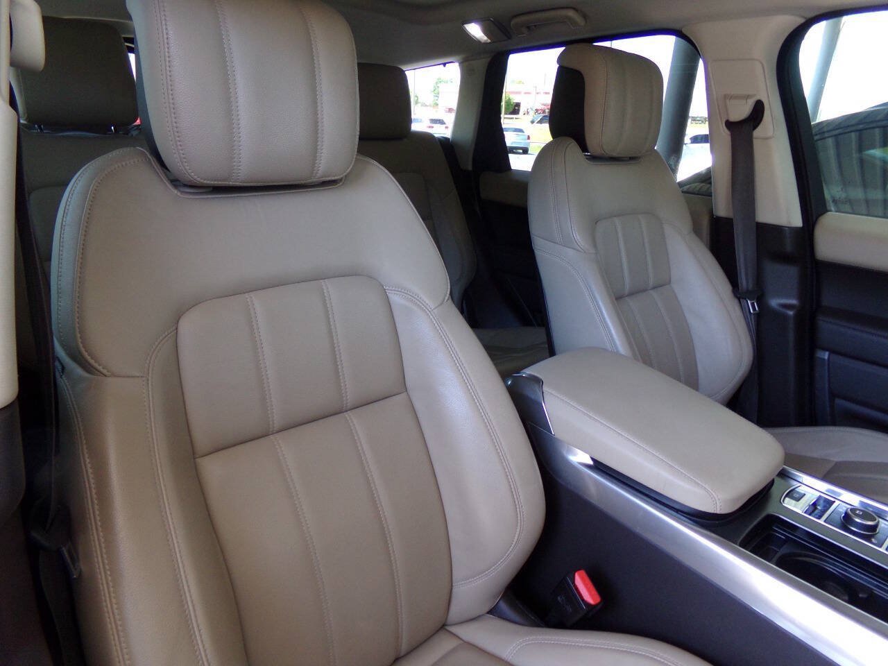 Used 2021 Land Rover Range Rover Sport SE AWD/4WD image 28