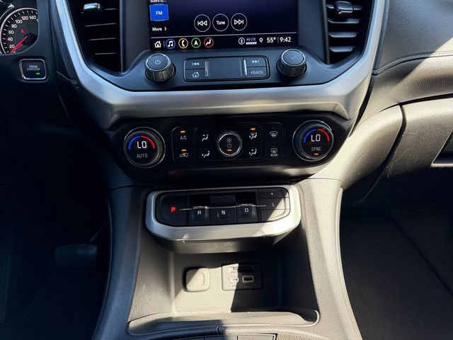 Used 2023 GMC Acadia SLT AWD/4WD image 11