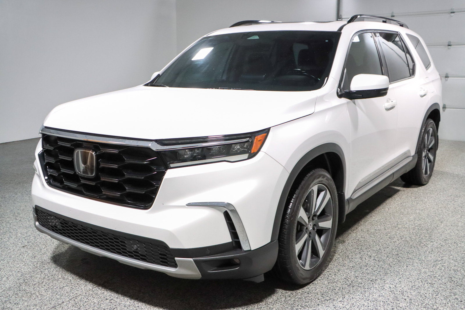 Used 2023 Honda Pilot Touring image 34