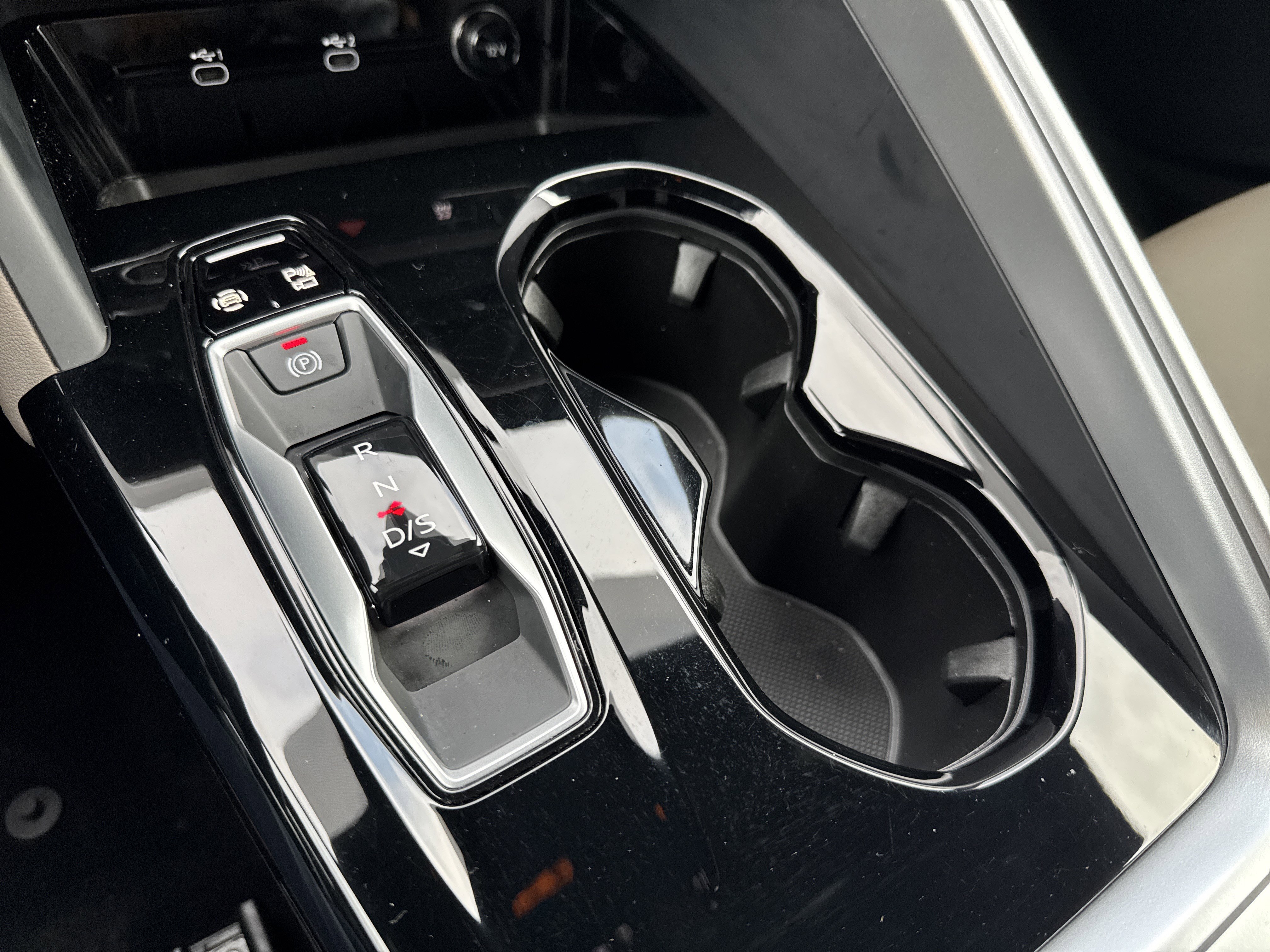 Used 2025 Audi Q5 Premium Plus w/ Premium Plus image 15