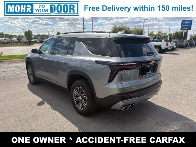 Used 2025 Chevrolet Traverse LT image 6