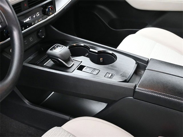 Used 2023 Nissan Rogue SV image 20