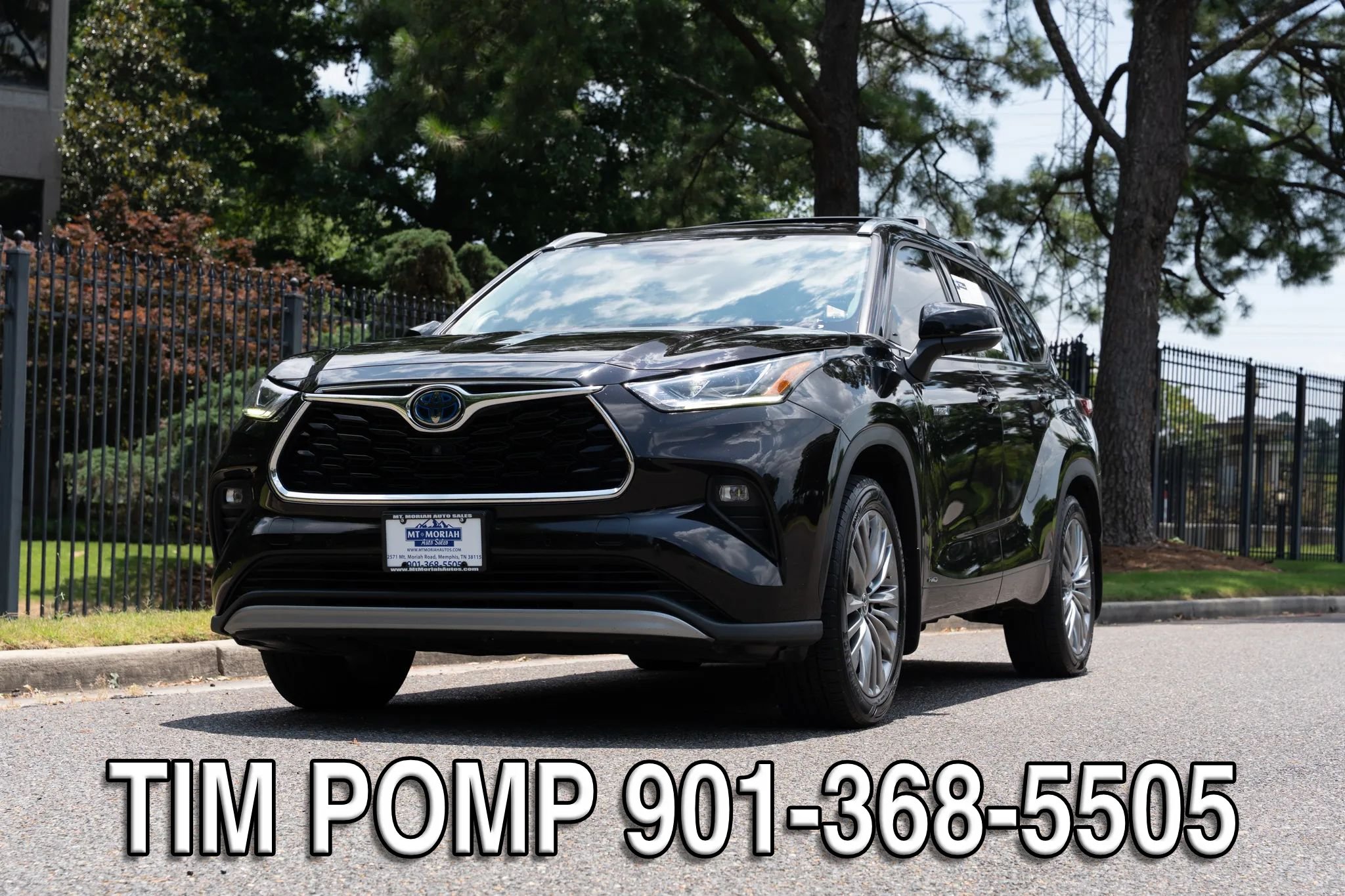 Used 2021 Toyota Highlander Platinum AWD/4WD image 2