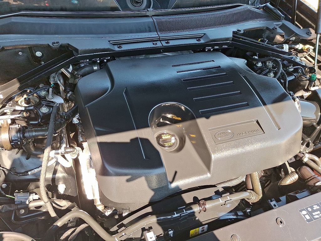 Certified 2023 Land Rover Defender 130 SE image 26