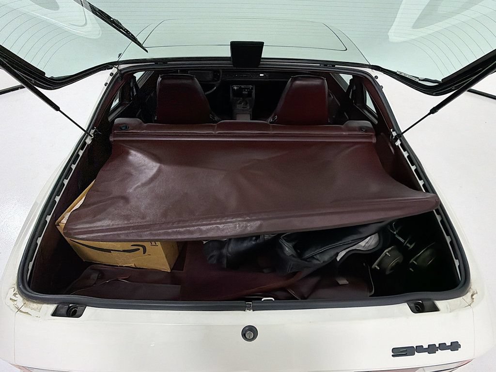 Used 1987 Porsche 944 Coupe RWD image 23