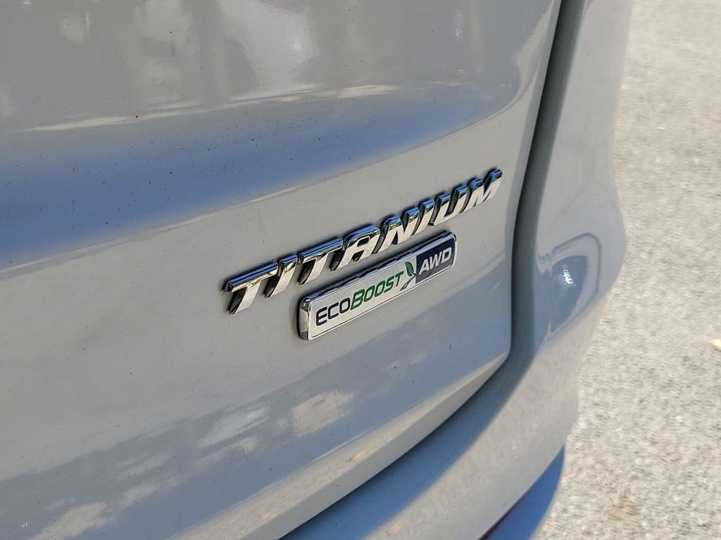 Used 2019 Ford Fusion Titanium image 12