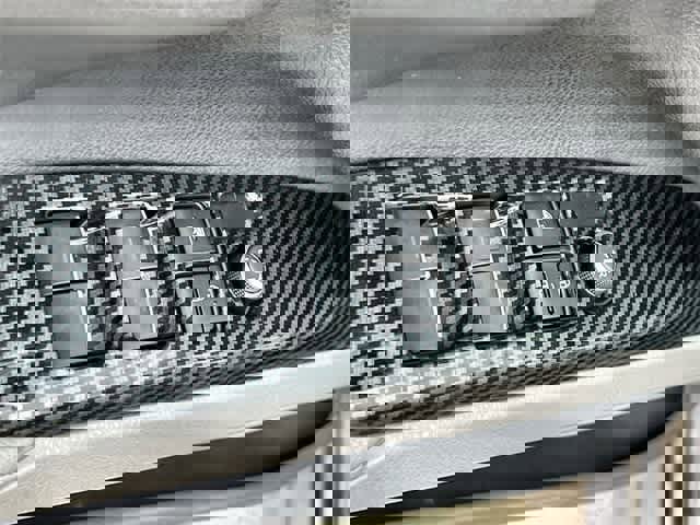 Used 2022 Toyota Camry XLE image 30