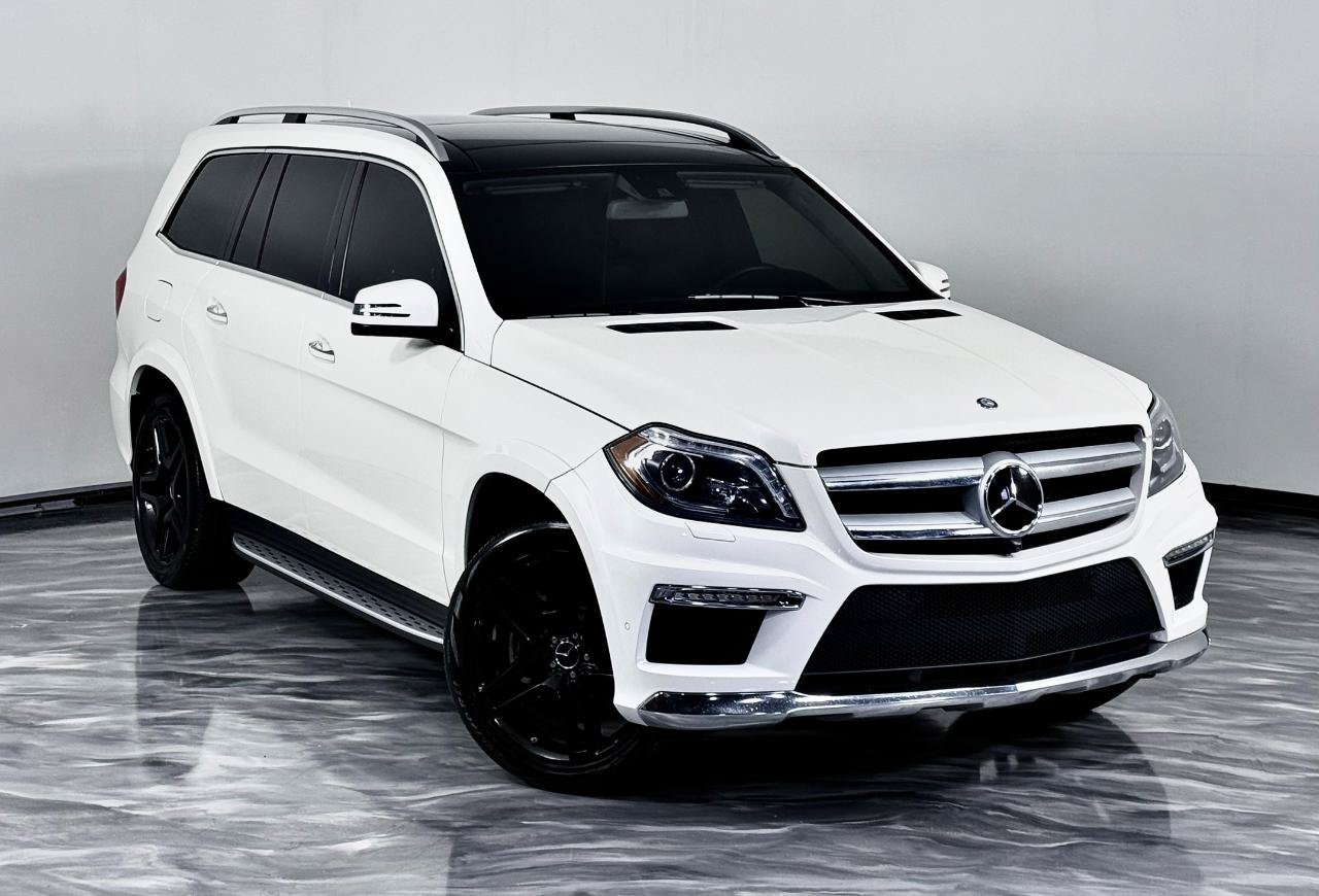 Used 2015 Mercedes-Benz GL 550 4MATIC w/ Driver Assistance Package image 3