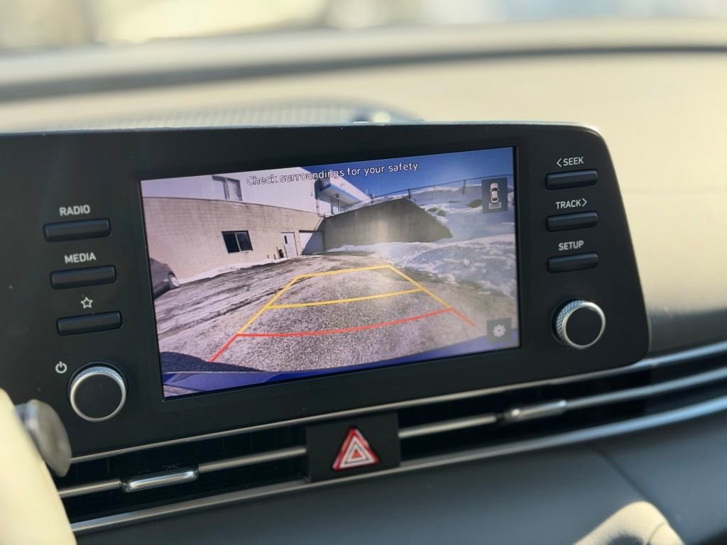 Used 2023 Hyundai Elantra SEL image 18