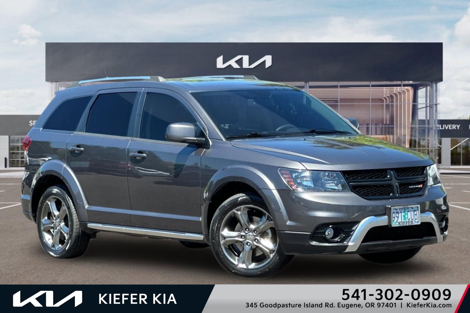 Used 2015 Dodge Journey Crossroad w/ Flexible Seating Group AWD/4WD image 1