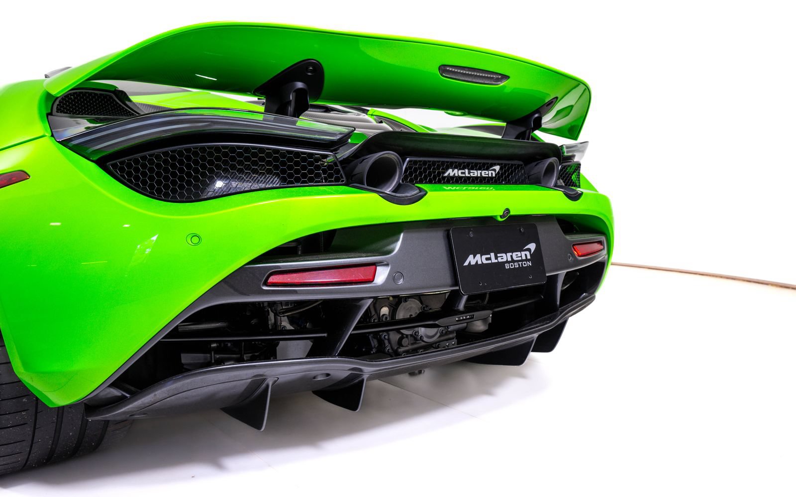 Used 2022 McLaren 720S Performance RWD image 14