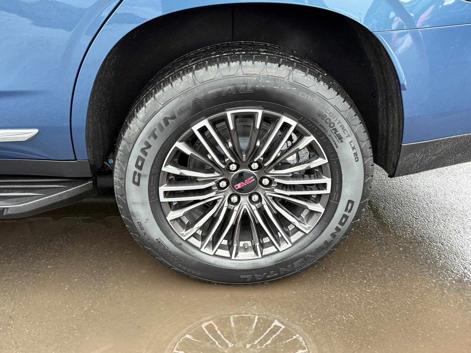 New 2026 GMC Yukon Elevation image 10