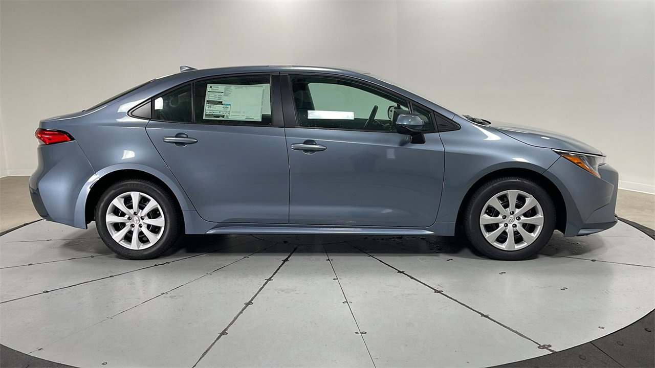 New 2025 Toyota Corolla LE image 6