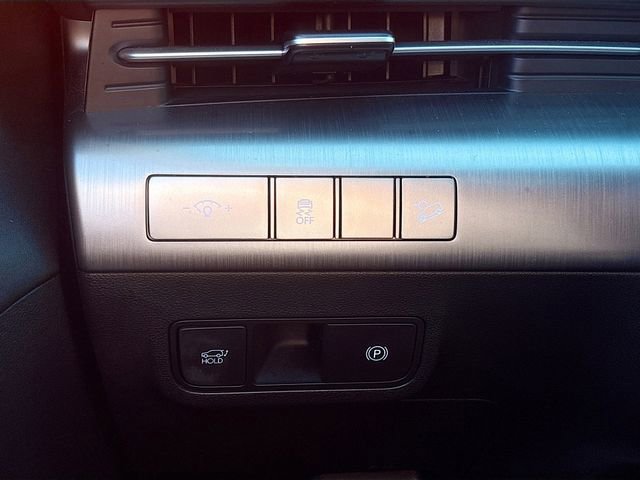 Used 2024 Hyundai Kona Limited image 37