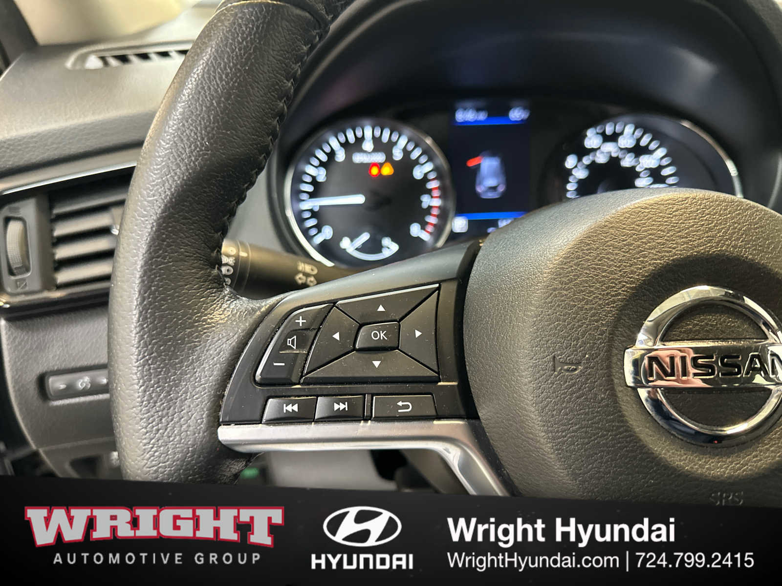 Used 2019 Nissan Rogue SV AWD/4WD image 22