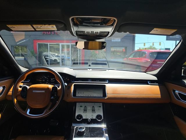Used 2019 Land Rover Range Rover Velar R-Dynamic HSE AWD/4WD image 29