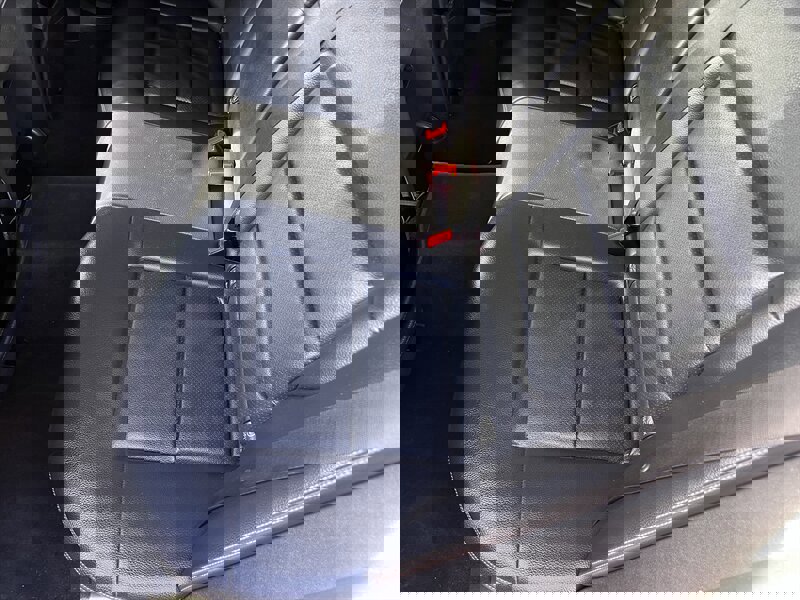 Used 2014 Mercedes-Benz E 350 4MATIC Sedan image 12