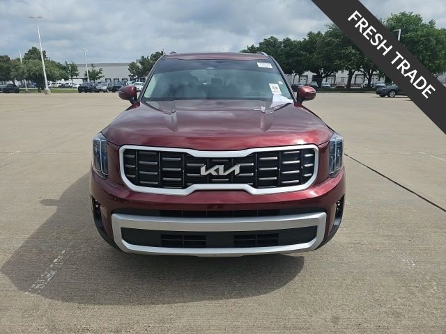 Certified 2024 Kia Telluride S w/ S Sunroof Package image 3