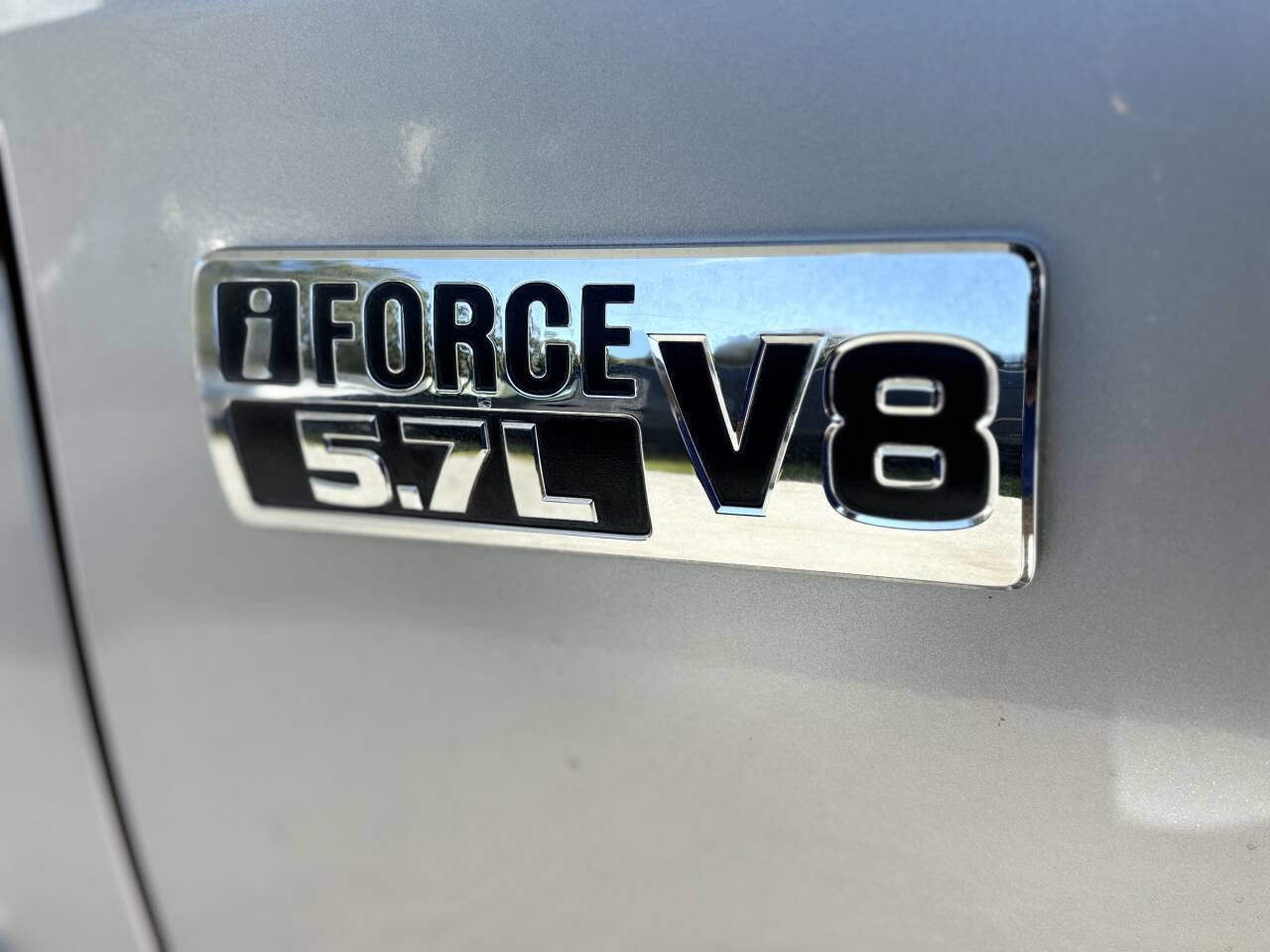 Used 2016 Toyota Tundra Limited w/ Limited Premium Package image 12