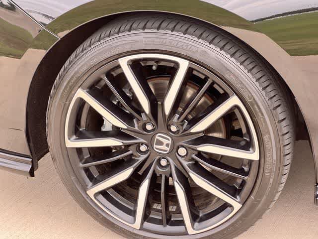 Certified 2025 Honda Accord Touring image 9