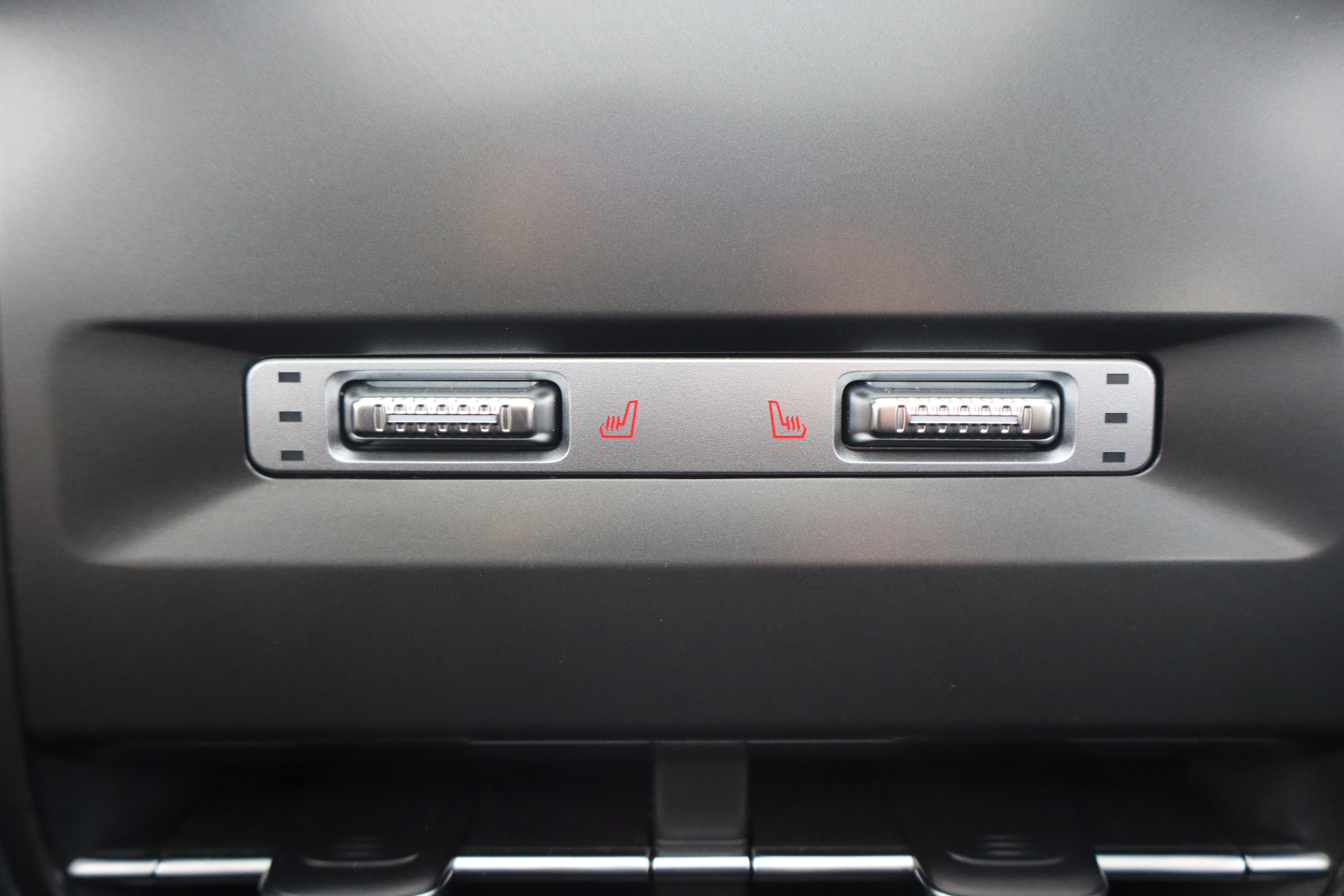 Used 2024 Lincoln Nautilus Reserve w/ Equipment Group 202A image 24